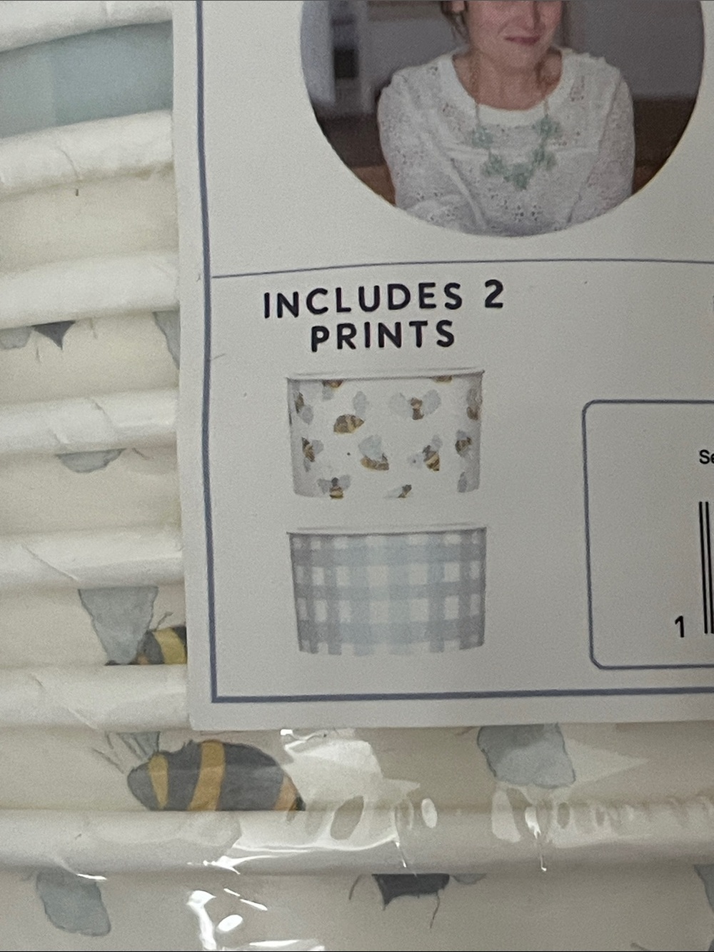 Sara Fitz Blue Bumblebee /Check Paper Party Goods - Picture 9 of 9